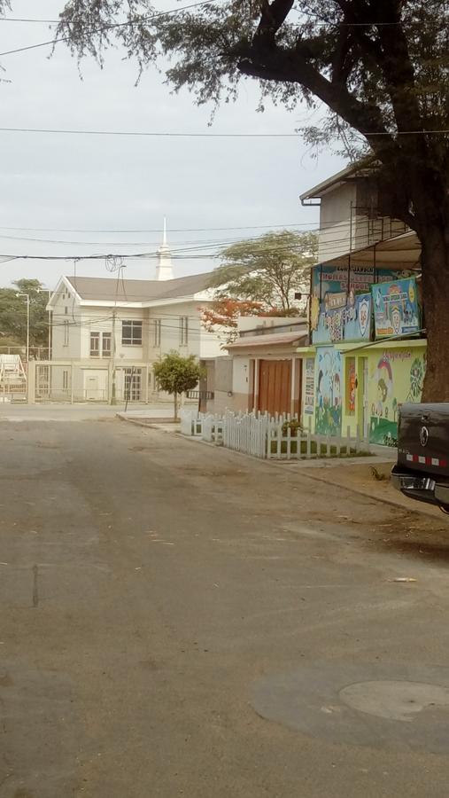 Hospedaje Residencial Los Fresnos - Miraflores ปิวรา ภายนอก รูปภาพ
